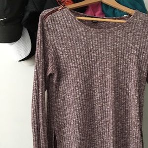 Long sleeve, light sweater